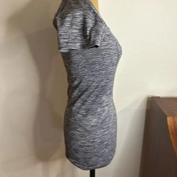 Lululemon 6 swiftly tech blue heathered short sleeve in great pre owned cond - Picture 2 of 8